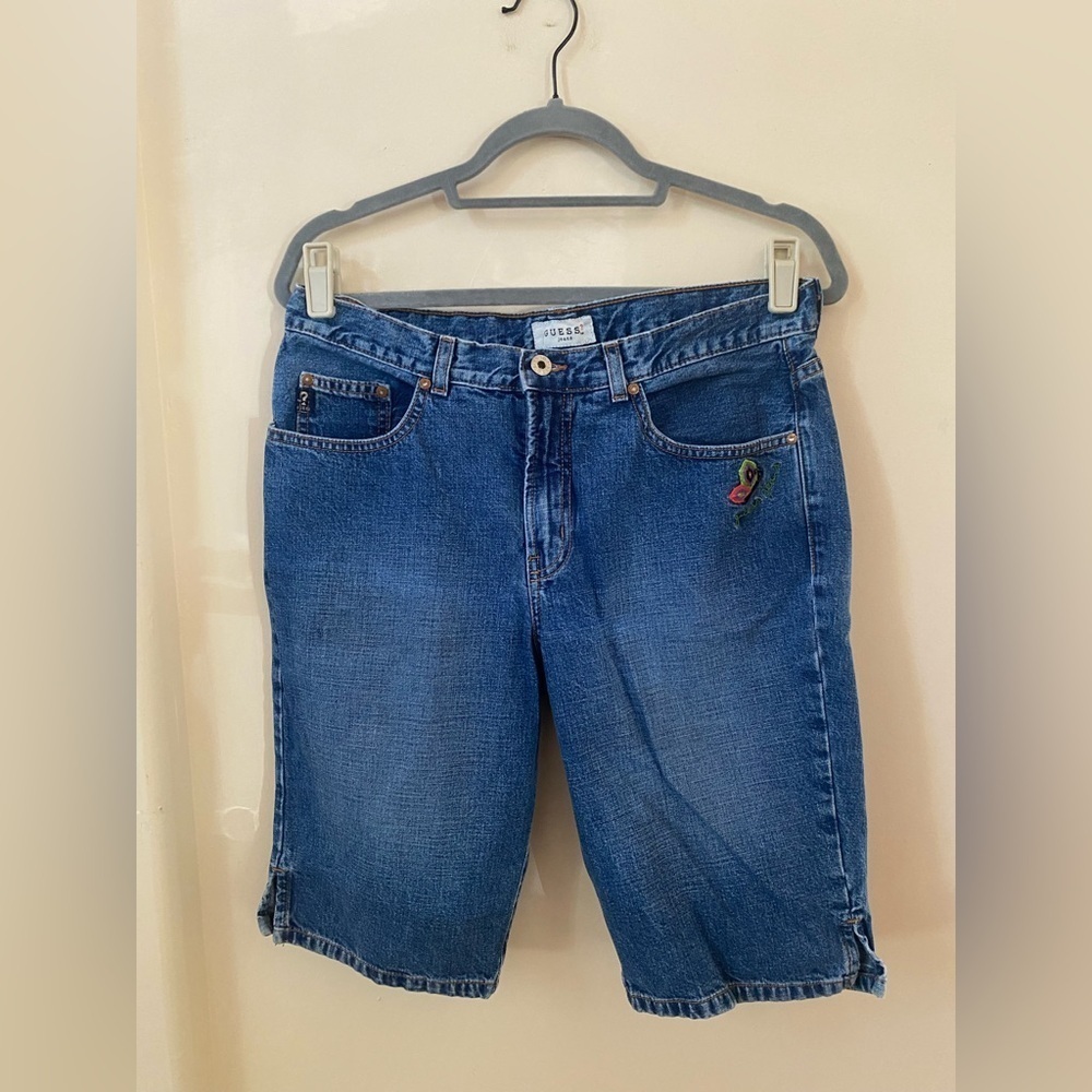 GUESS JEANS BERMUDA DENIM SHORTS FLORAL EMBROIDERY VINTAGE